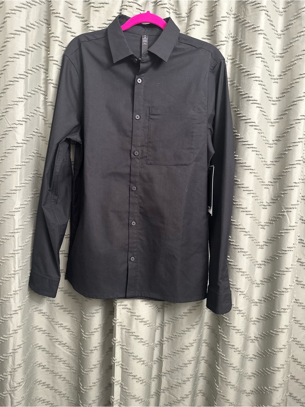 Lululemon masons peak long sleeve shirt size M
Lululemon button down shirt size
